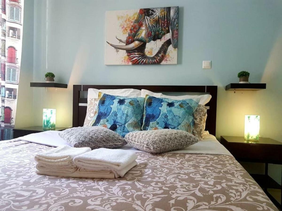 Cozy Apartment Near Monastiraki Aten Exteriör bild